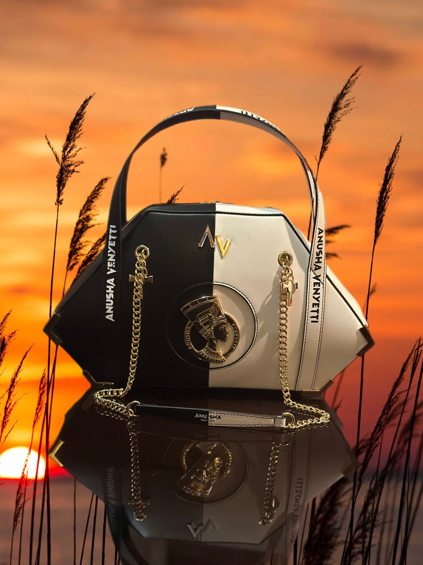 Nefertiti Iconic Gem Bag